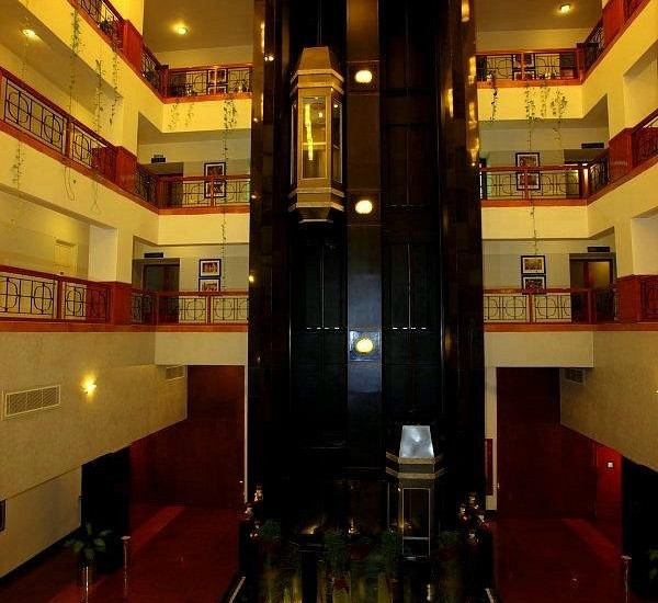 Hotel Paras Mahal